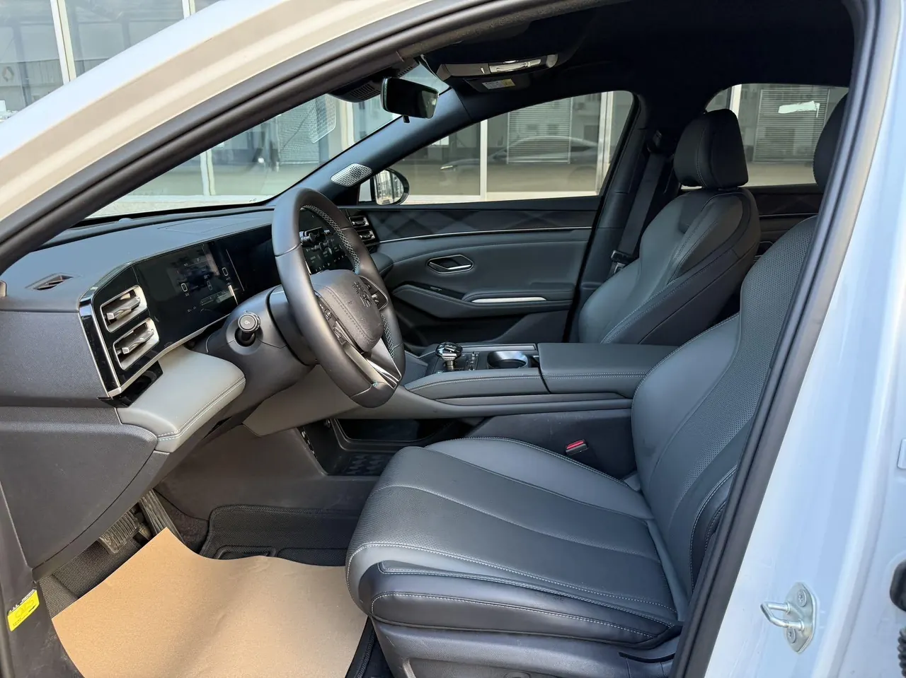 BYD 2024 Qin L DM-i 1.5 stepless 80KM Exceed automatic gear 4