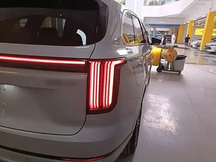Jetour ShanHai L7 PLUS 2026 121km Comfort Edition 5 8