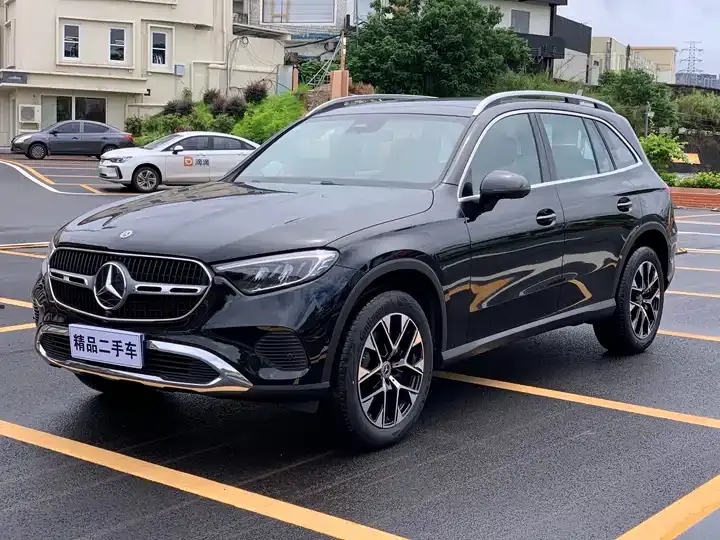 Mercedes Benz GLC 2026 GLC 260 L 4MATIC Classic - View 1