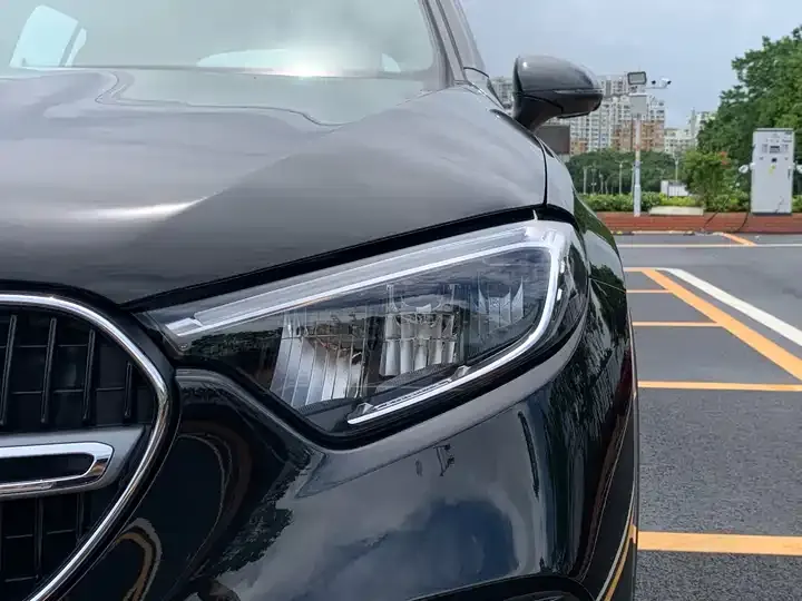 Mercedes Benz GLC 2026 GLC 260 L 4MATIC Classic 9