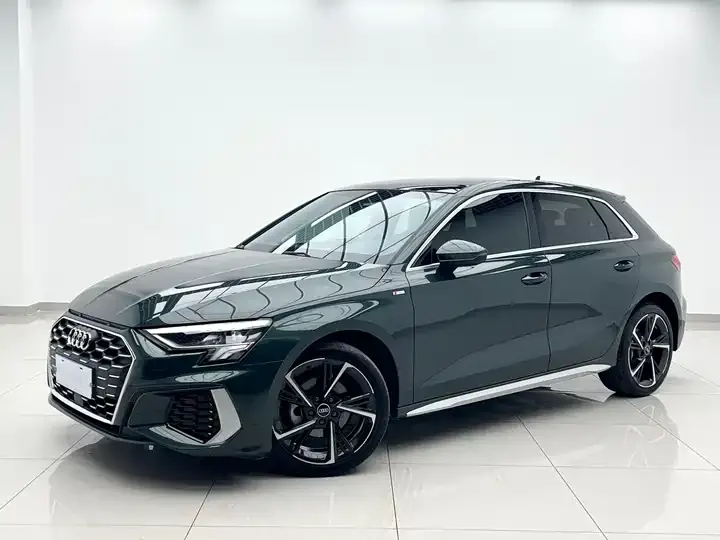 Audi A3 2023 facelift Sportback 35 TFSI fashion sporty - View 1