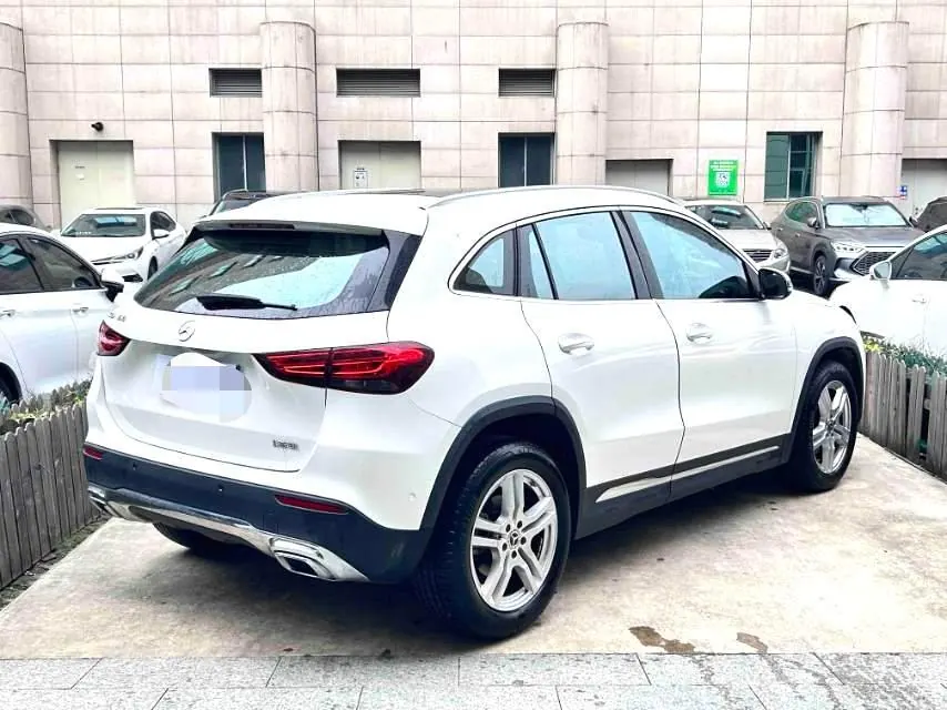 Mercedes Benz 2022 GLA 180 1.3T (modified) automatic gear 3