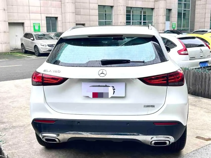 Mercedes Benz 2022 GLA 180 1.3T (modified) automatic gear 4