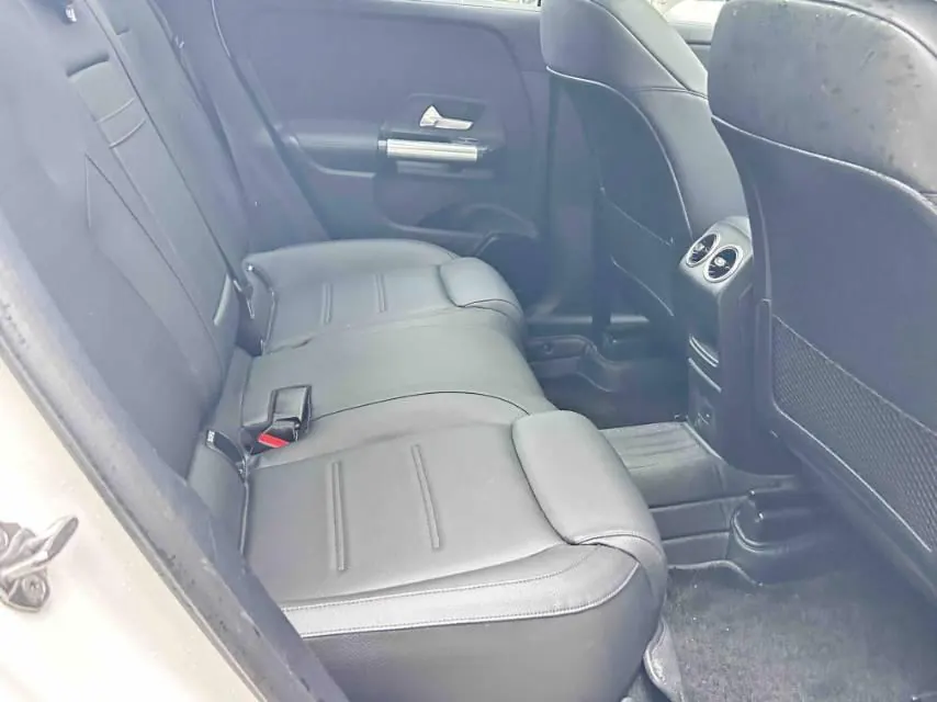 Mercedes Benz 2022 GLA 180 1.3T (modified) automatic gear 7