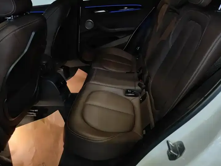 BMW X2 2021 sDrive25i leading M sports suit 11
