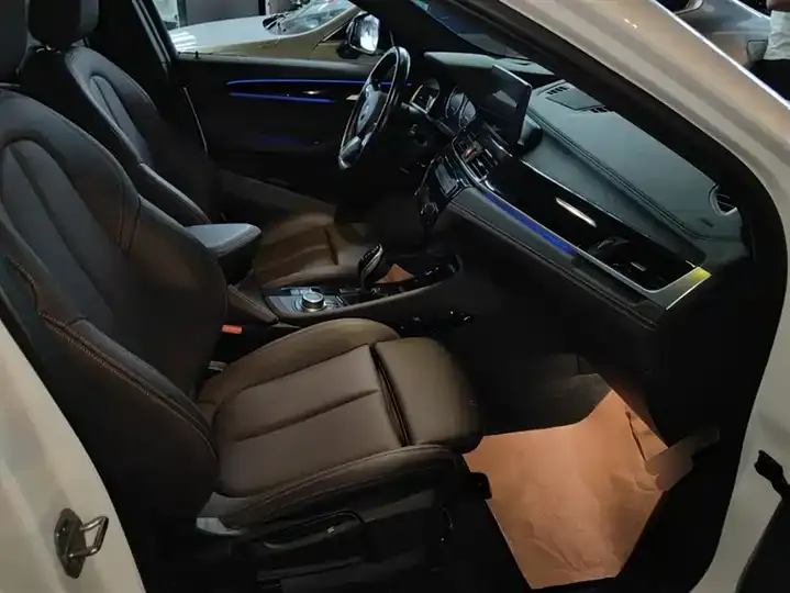 BMW X2 2021 sDrive25i leading M sports suit 8