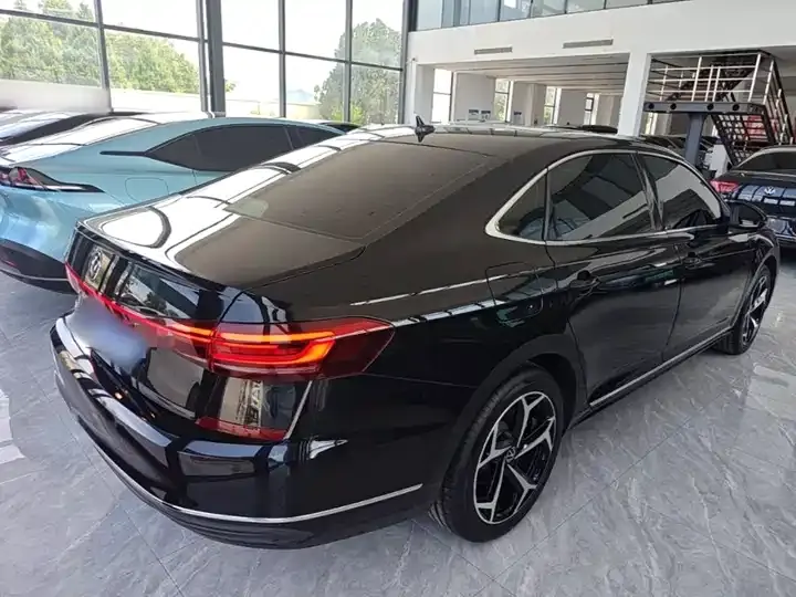 Passat 2026 outstanding 330TSI Star Elite Edition 7