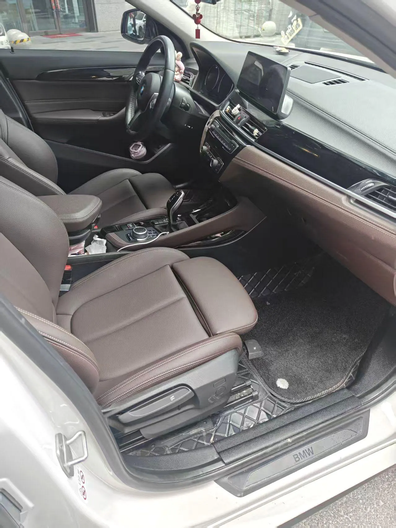 BMW 2022 X2 sDrive25i 2.0T M sports suit automatic gear 3