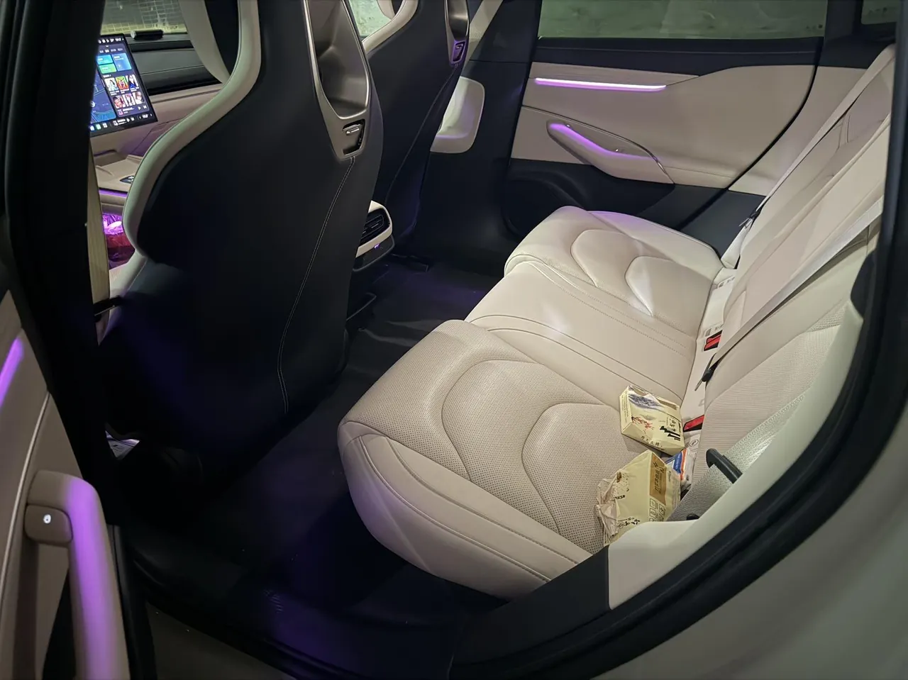 MI 2024 SU 7 830km Rear Drive Ultra Long Endurance High-end Smart Drive Pro Edition Automatic Gear 2