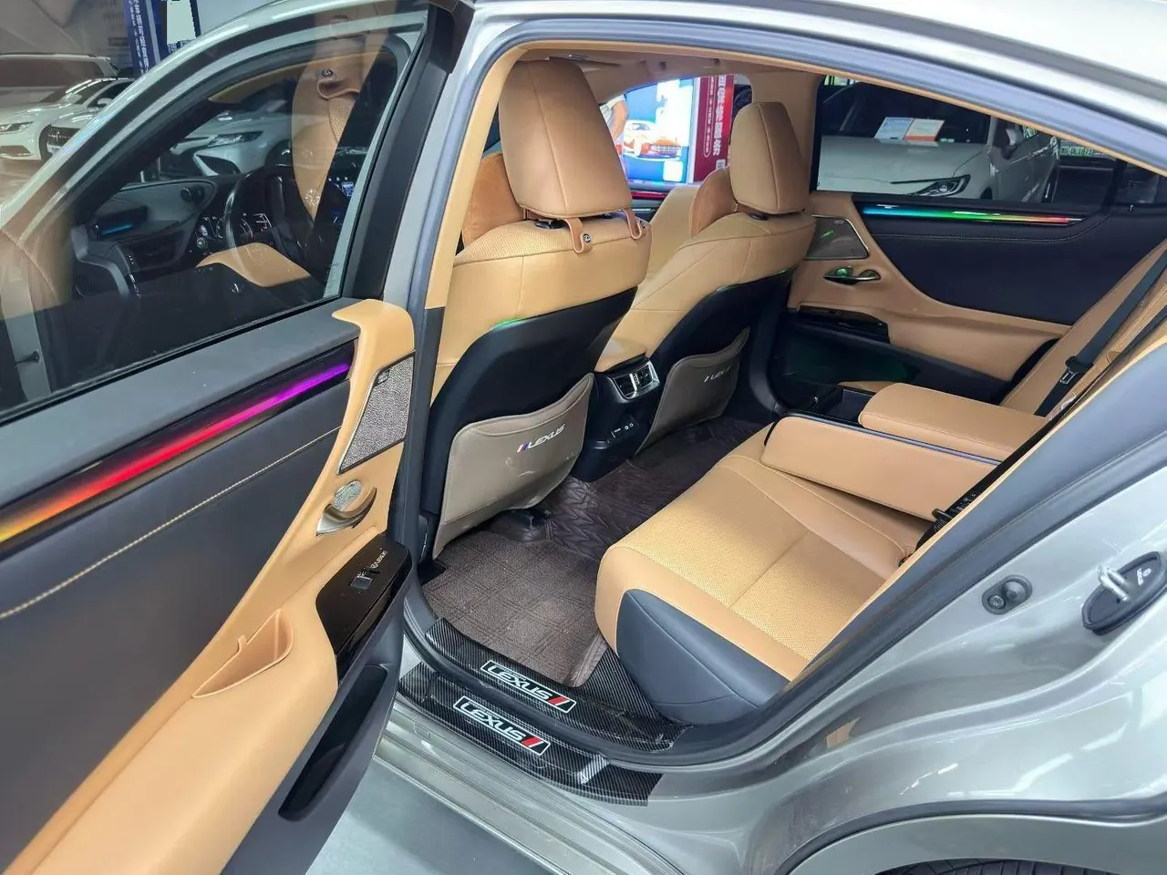Lexus ES (Imported) 2020 ES200 2.0 Stepless Deluxe Edition Automatic Gear 4
