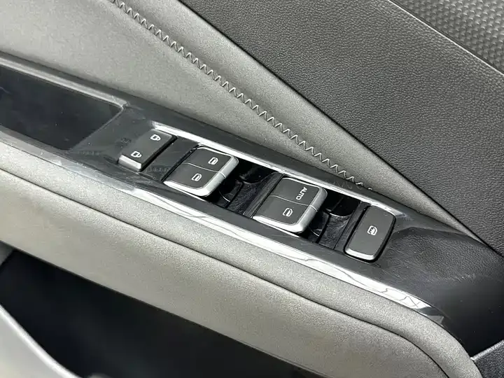 WuLing Xingchi 2022 1.5L CVT Enjoy 9