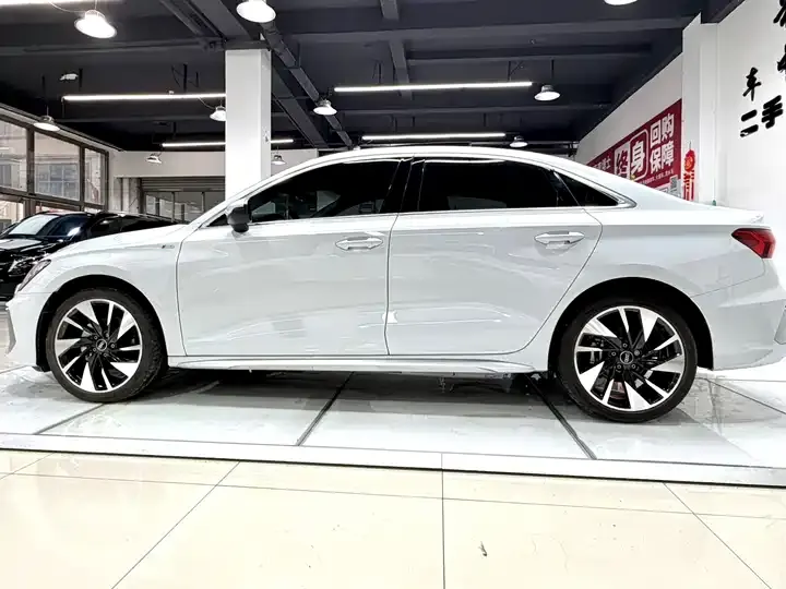 Audi A3 2023 A3L Limousine 35 TFSI Fashion Sport 4