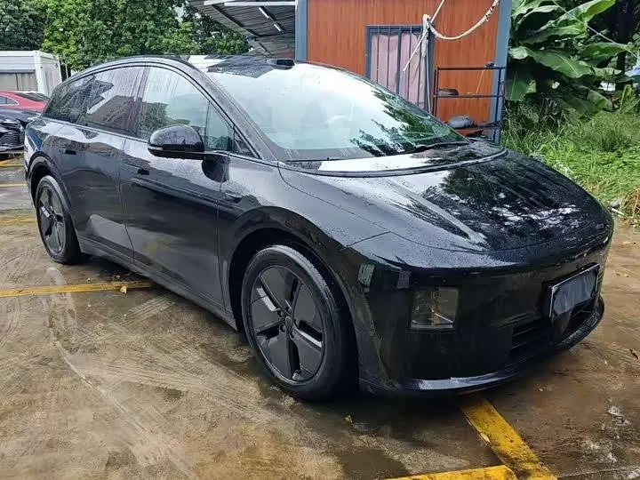 Li i6 2025 Two-Drive Standard Edition 3