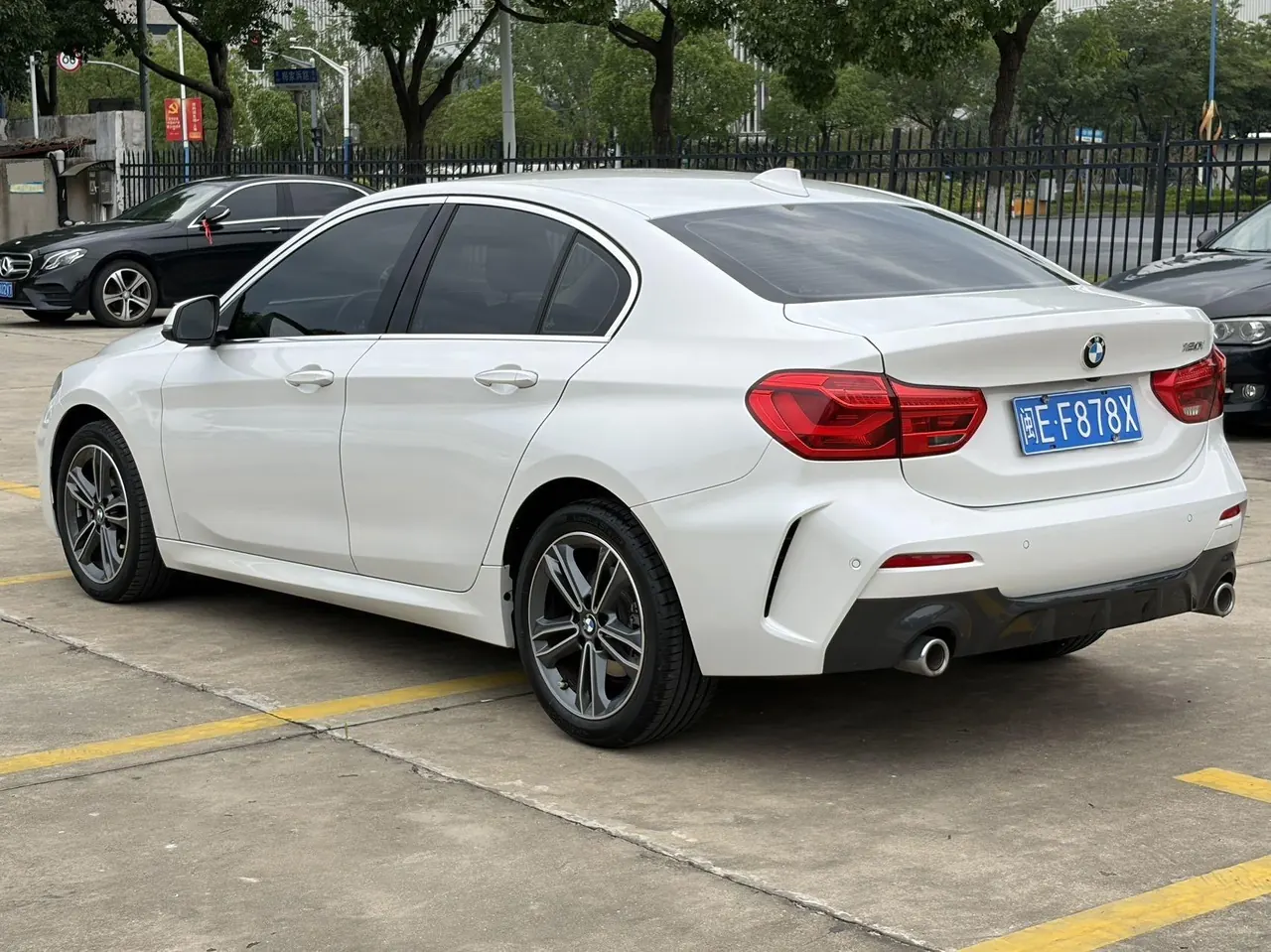 BMW 1 Series 2022 120i 1.5T M Sports Edition Automatic Gear 5