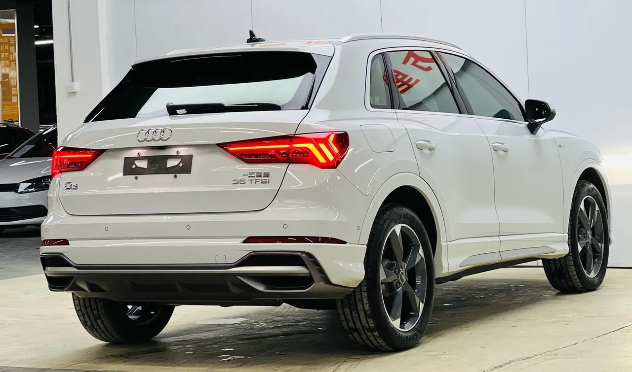 Audi 2022 Q3 1.4TFSI 35TFSI Fashion Dynamic Automatic 4