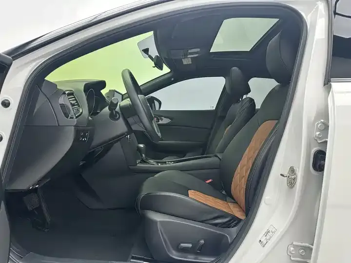 Mazda CX-4 2021 2.0L Automatic Two-Drive Blue Sky Vital Edition 5