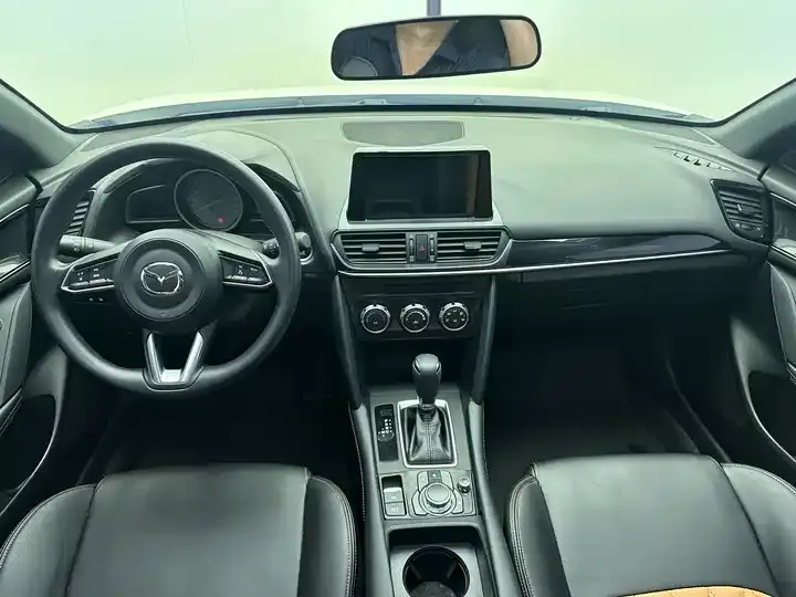 Mazda CX-4 2021 2.0L Automatic Two-Drive Blue Sky Vital Edition 7