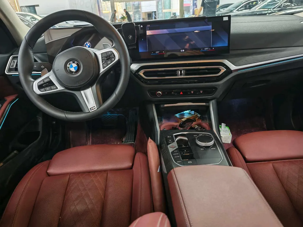BMW 3 Series 2023 325i 2.0T M Sports Suit Automatic Gear 5