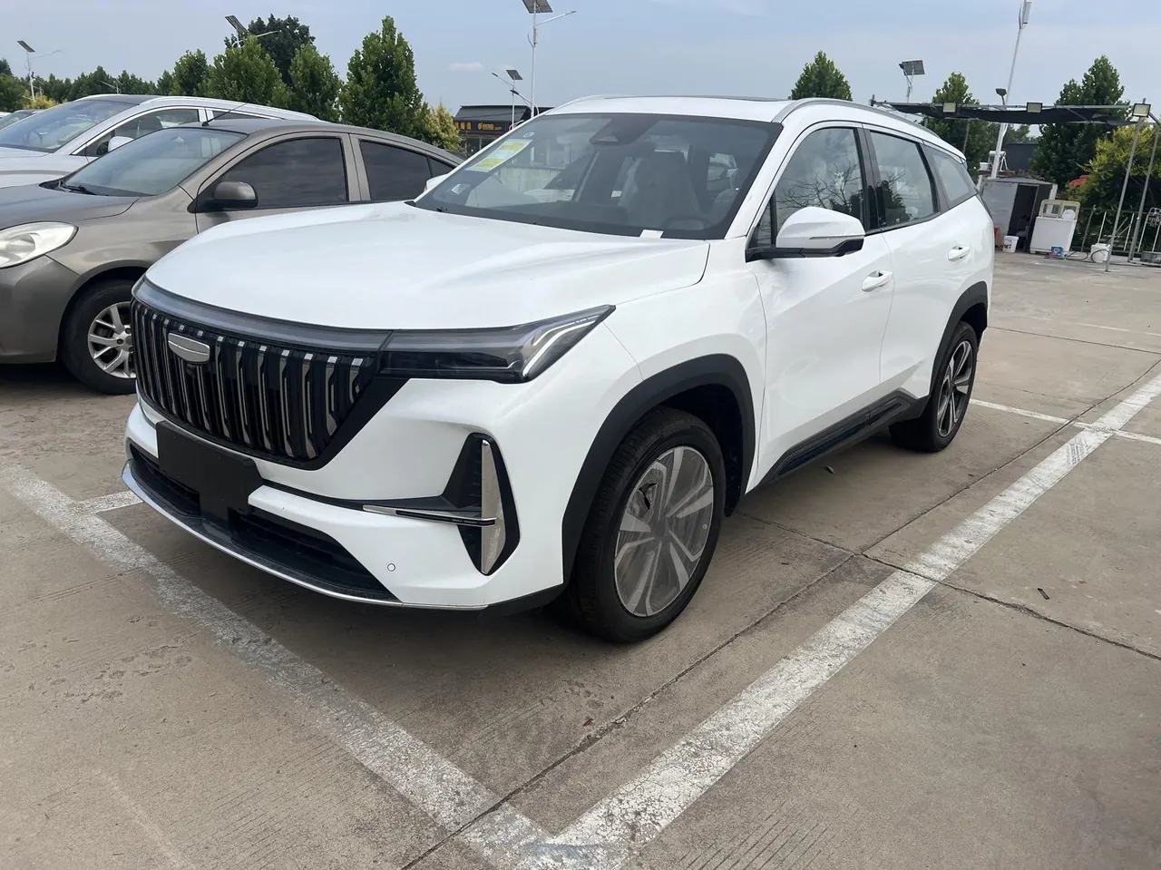 Geely 2025 Boyue L 1.5TD Shanhe Automatic Gear - View 1
