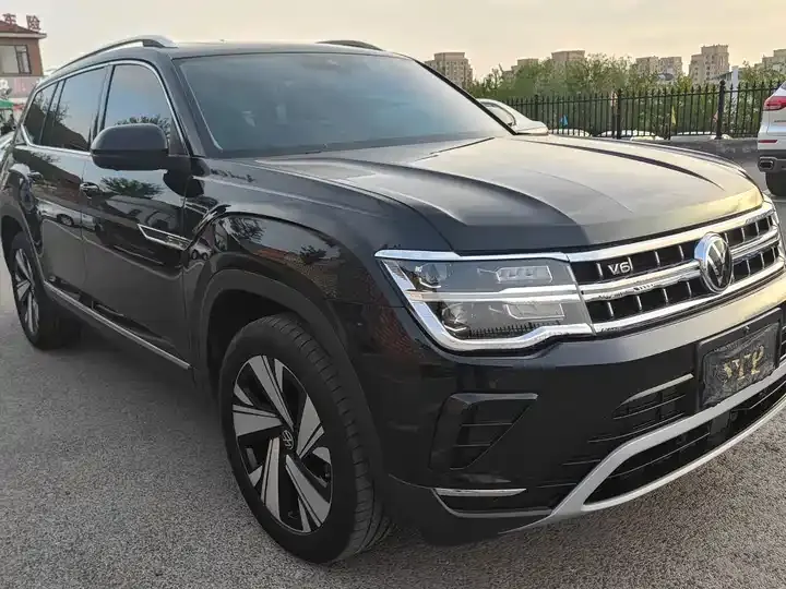 Touron 2024 530 V6 4WD Respect Deluxe Edition - View 1