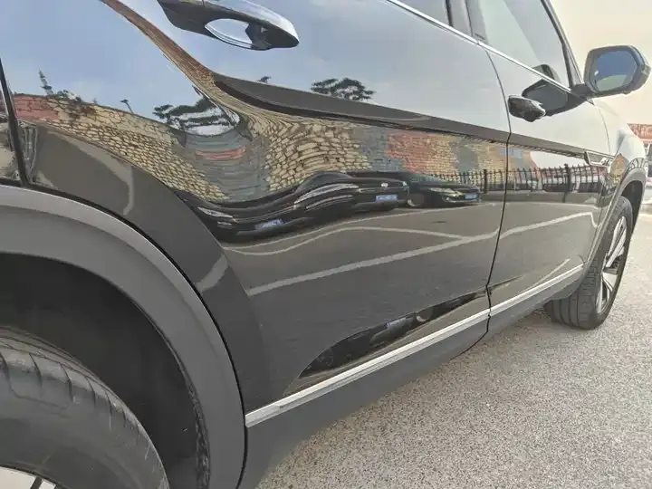 Touron 2024 530 V6 4WD Respect Deluxe Edition 8