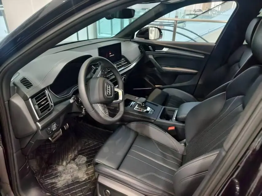 Audi 2026 Q5L 2.0TFSI 45TFSI 45th Anniversary Collection Edition Quattro Deluxe Dynamic Automatic 3