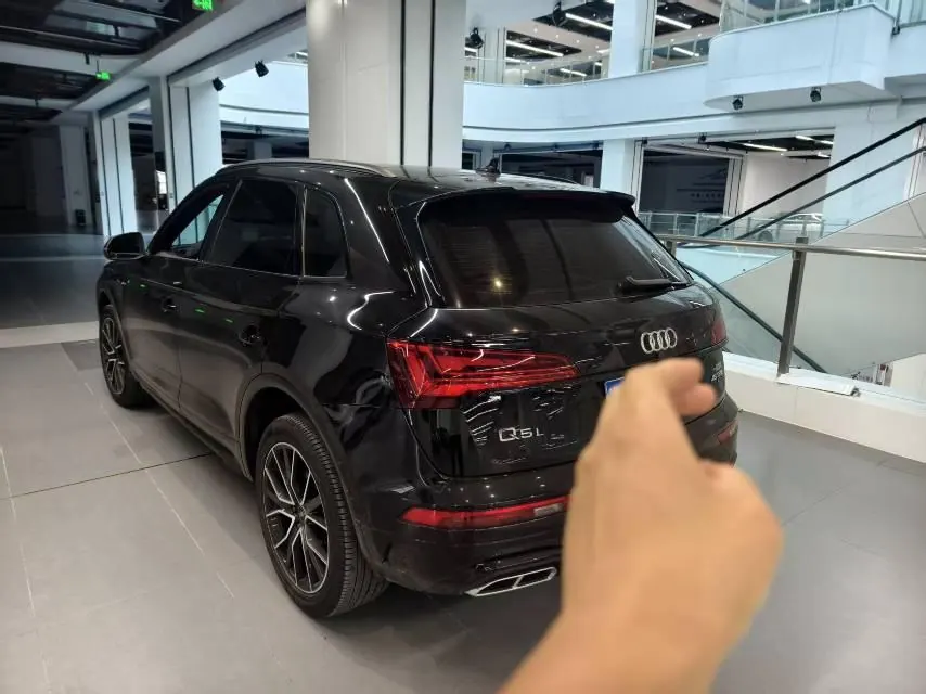 Audi 2026 Q5L 2.0TFSI 45TFSI 45th Anniversary Collection Edition Quattro Deluxe Dynamic Automatic 5