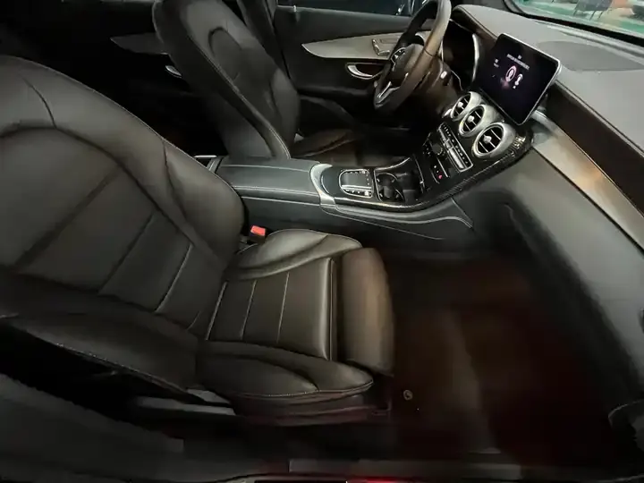 Mercedes Benz GLC 2021 GLC 260 L 4MATIC Dynamic 10