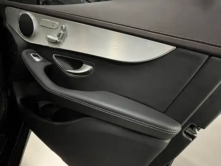 Mercedes Benz GLC 2021 GLC 260 L 4MATIC Dynamic 11