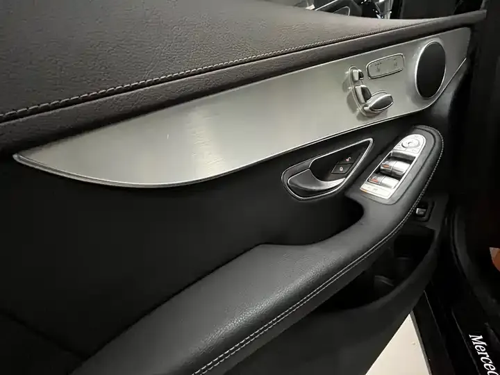 Mercedes Benz GLC 2021 GLC 260 L 4MATIC Dynamic 9