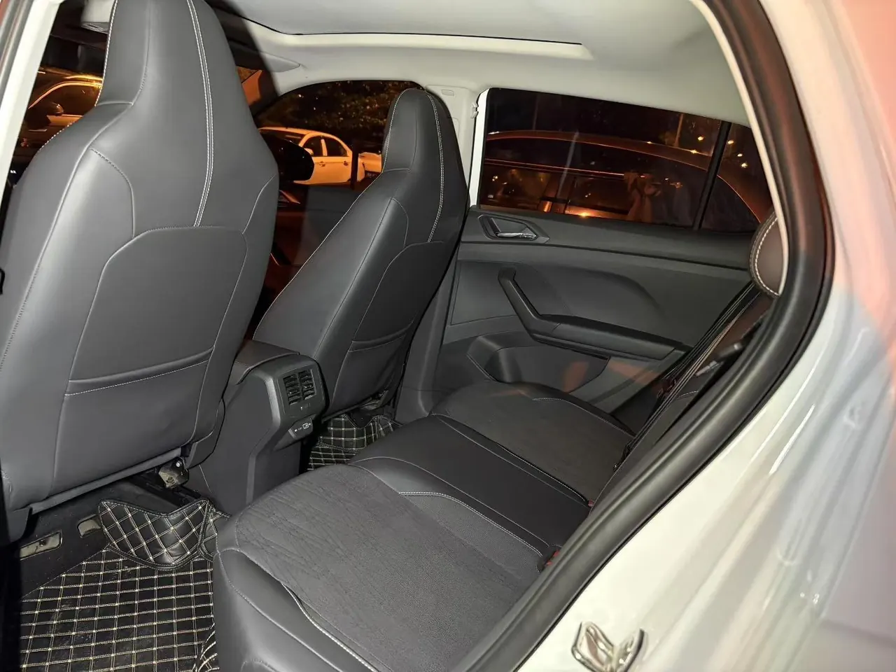 Volkswagen 2021 T-Cross (Tujia) 1.4TSI 280TSI Comfort Edition Automatic Gear 4