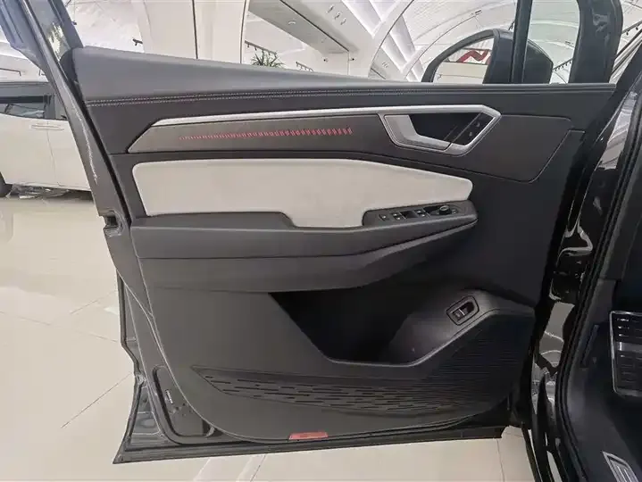 The 2026 450TSI four-wheel drive flagship 6 seats 5