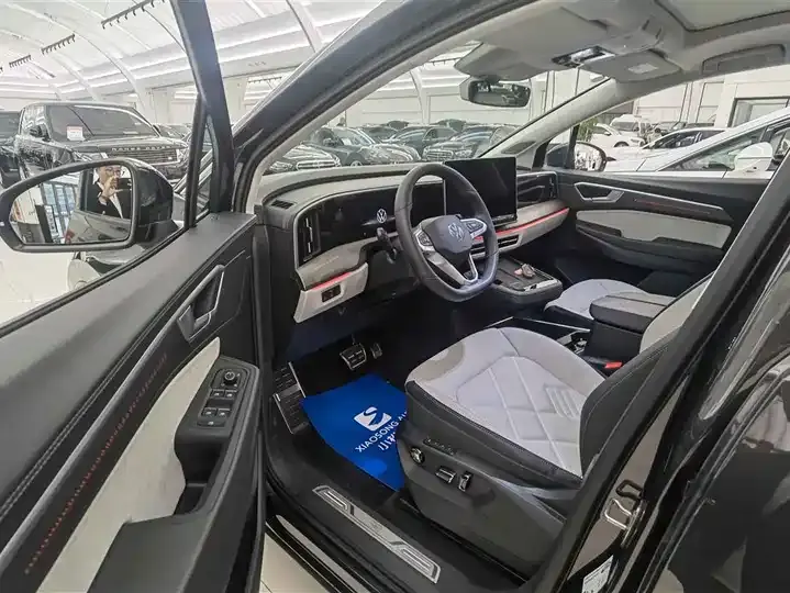 The 2026 450TSI four-wheel drive flagship 6 seats 6