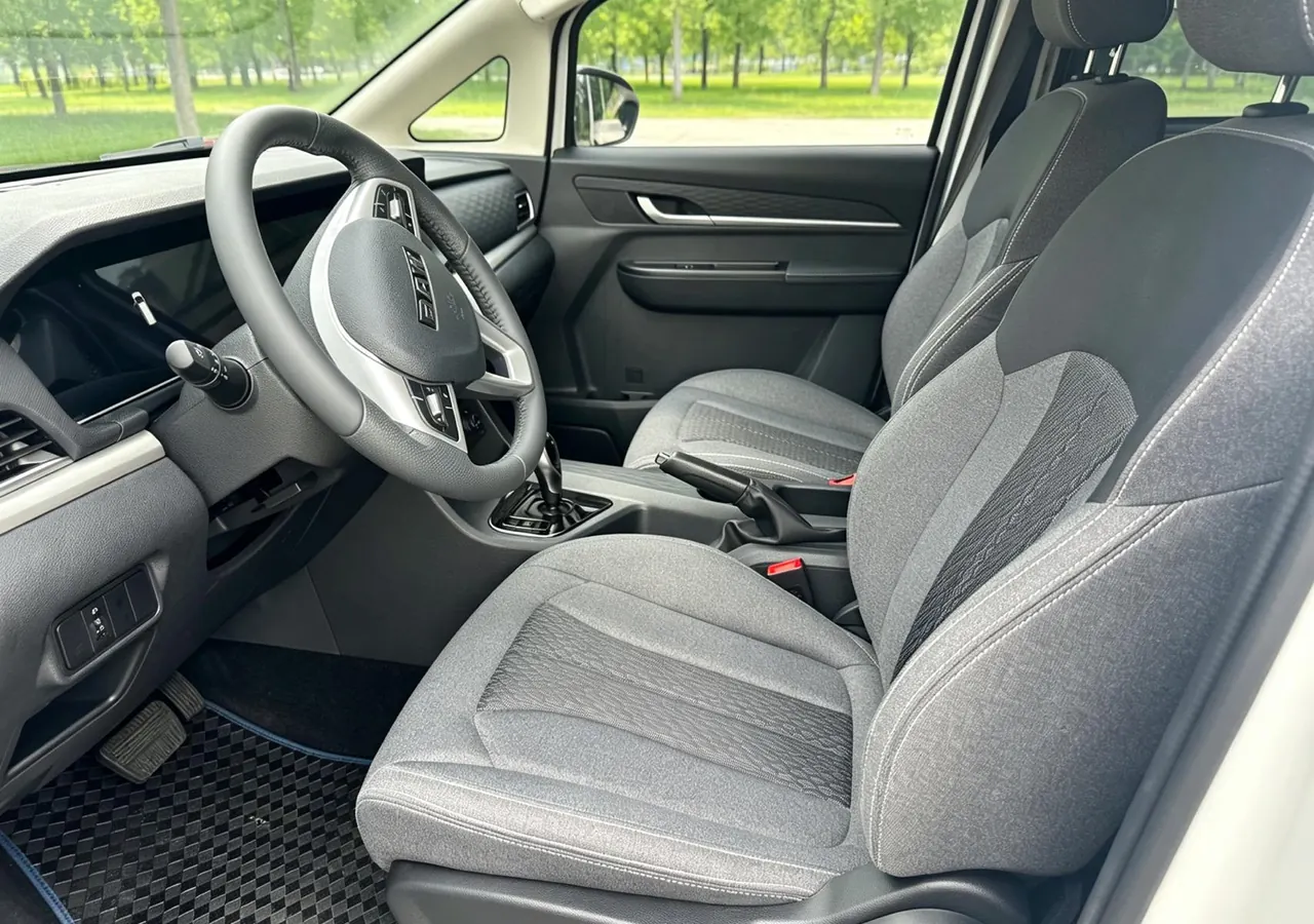BAIC Ace M7 2026 Ace E-M 7 365KM Pioneer Edition 7-seat Automatic Gear 6