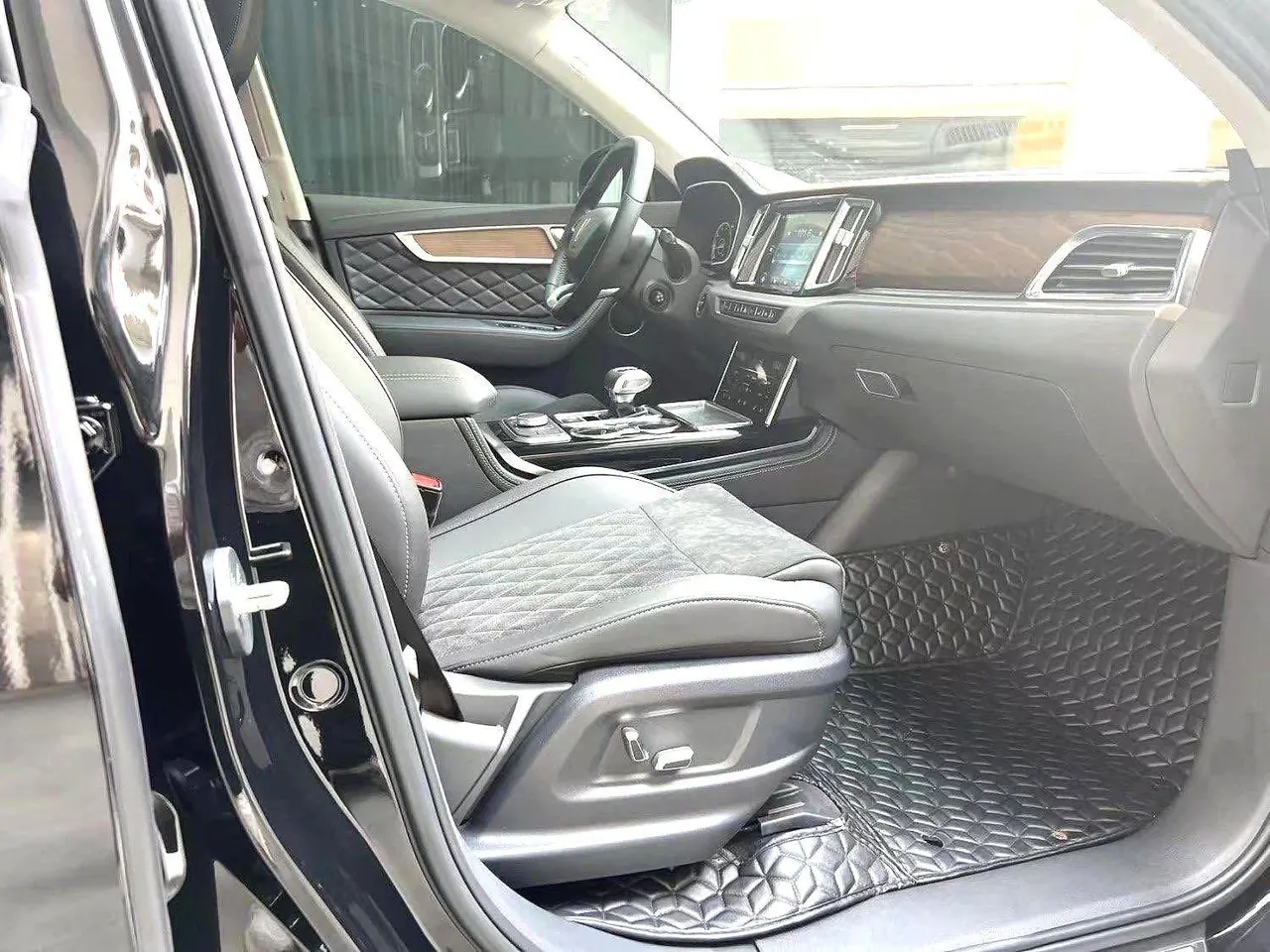 HongQi 2022 HS7 48V 2.0T Two-Drive Smart Flag Chang Edition 5-seat Automatic Gear 7
