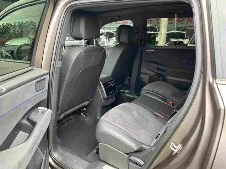 Touron 2025 Pro 450TSI 4WD Peak Edition 5