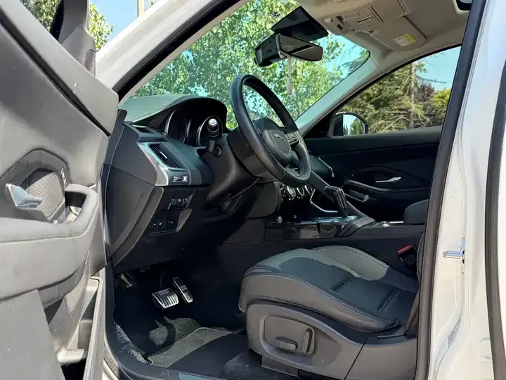 Jaguar E-PACE 2018 P200 S country VI 9