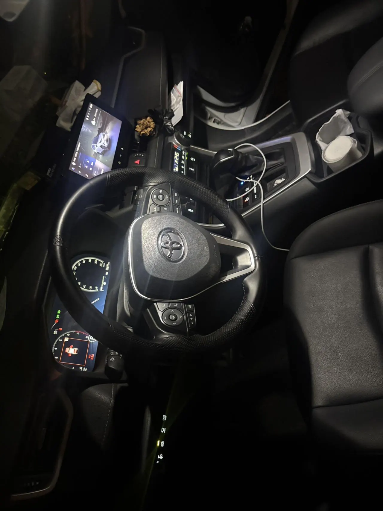 Toyota 2023 RAV4 Rongbo 2.0 Stepless Two-Drive Fashion Plus Edition Automatic Gear 2