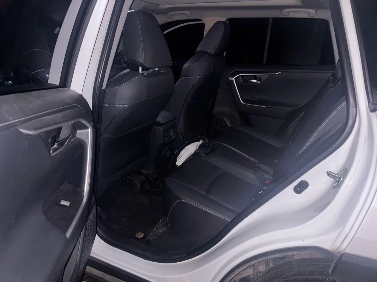 Toyota 2023 RAV4 Rongbo 2.0 Stepless Two-Drive Fashion Plus Edition Automatic Gear 3