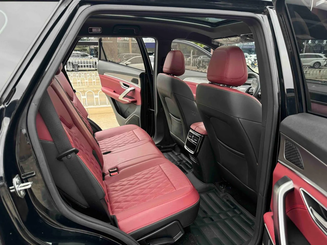 Jetour 2025 X70 PLUS 1.5T Champion Edition PRO 5-seater automatic transmission 6
