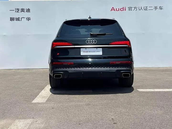 Audi Q7 2025 55 TFSI quattro S line Sport 5