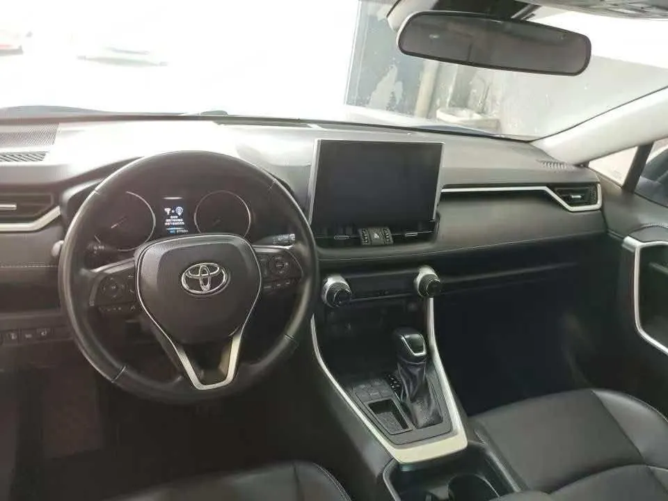Toyota 2023 Willanda 2.0 Stepless Two-Drive Luxury PLUS Edition Automatic Gear 3
