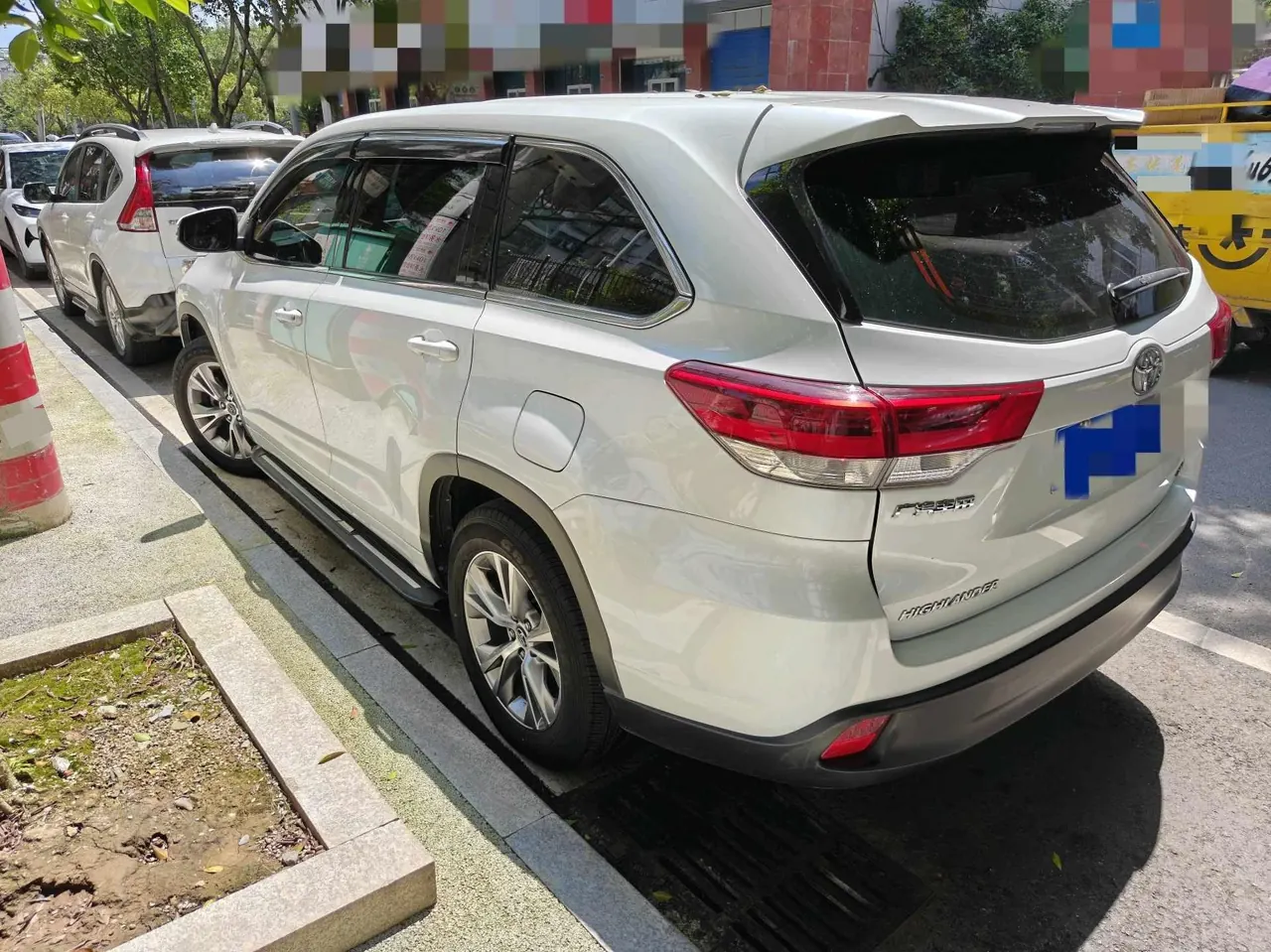 Toyota 2021 Highlander 2.0T 4-wheel drive Elite Edition 7-seat automatic gear 10