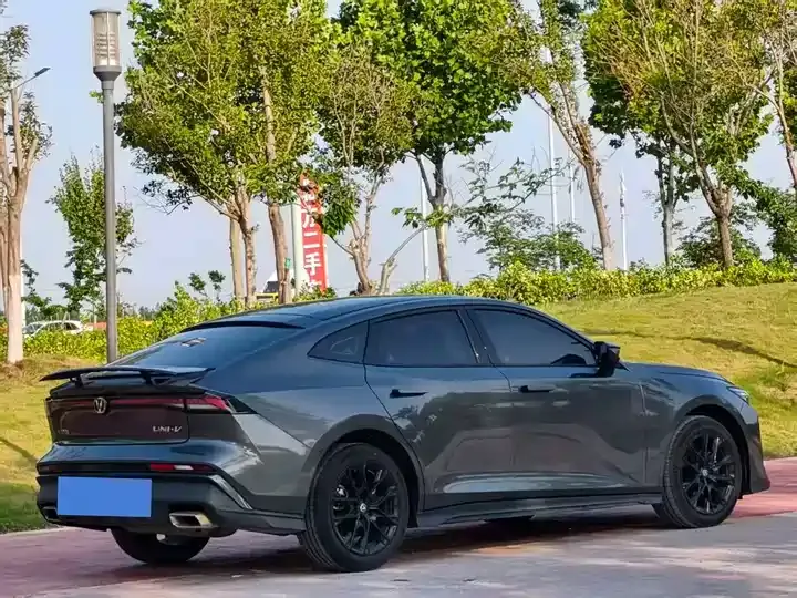 ChangAn UNI-V 2025 1.5T 500Bar model 9