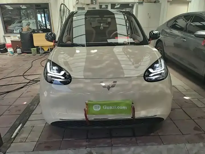 WuLing Plantronics 2025 333km LingBox Connected 3