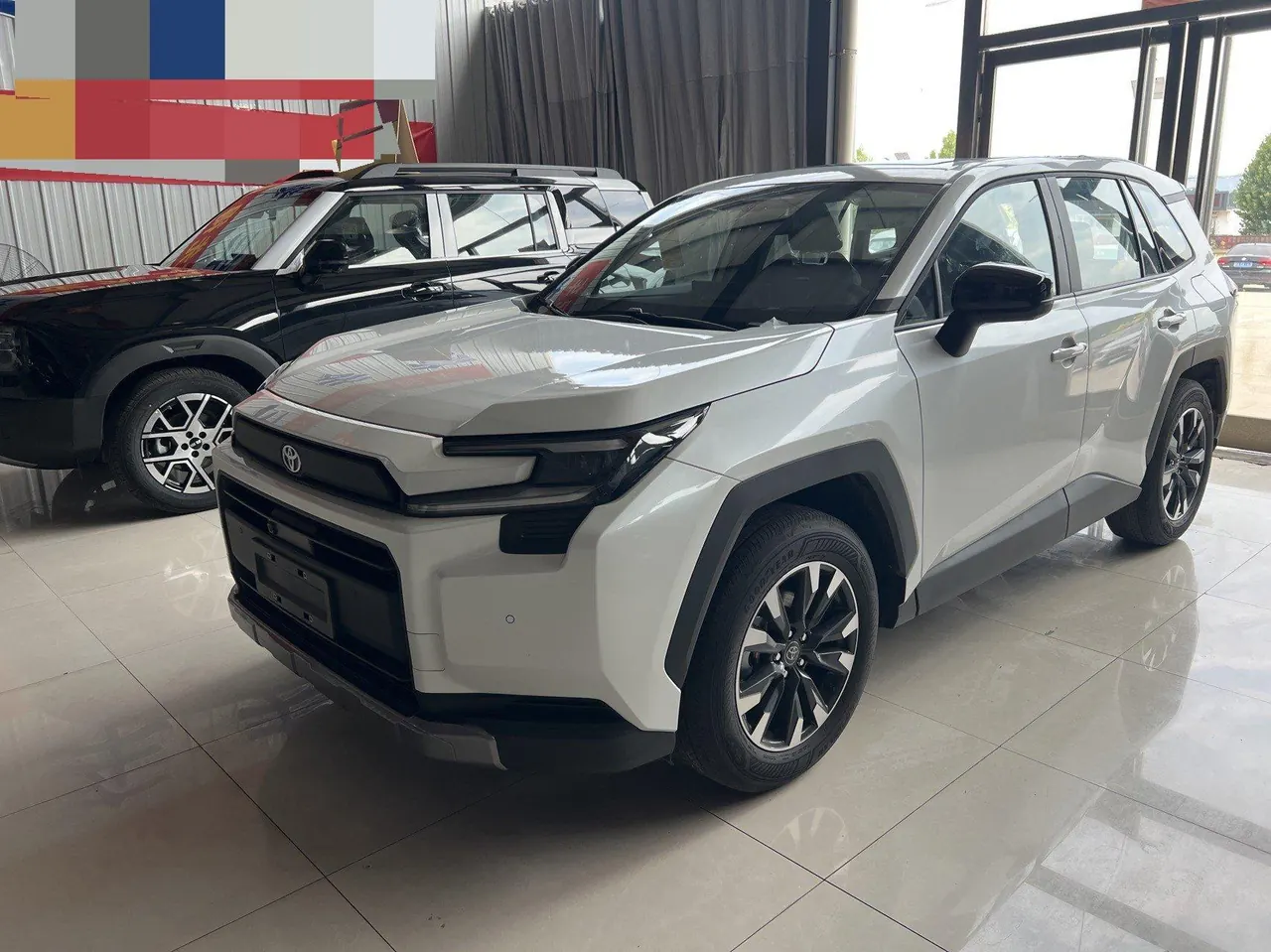 Toyota 2026 RAV4 Rongfang Double Engine 2.0 Stepless Two-Drive Deluxe Automatic Gear - View 1