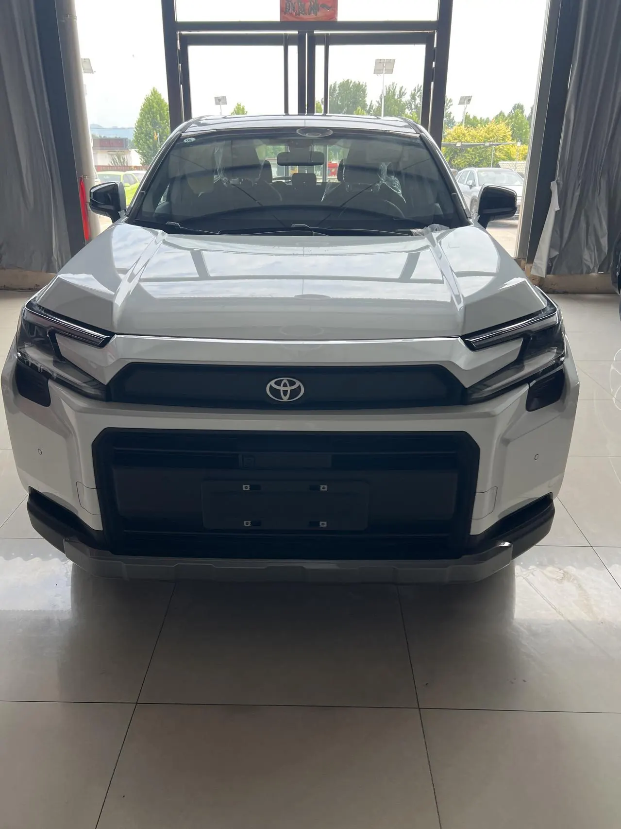 Toyota 2026 RAV4 Rongfang Double Engine 2.0 Stepless Two-Drive Deluxe Automatic Gear 2
