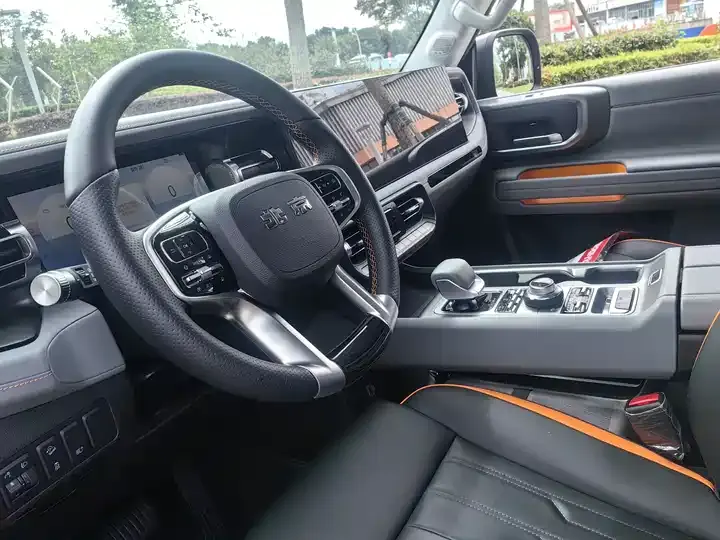 Beijing Off-Road BJ40 2026 2.0D Explorer Diesel Edition 12