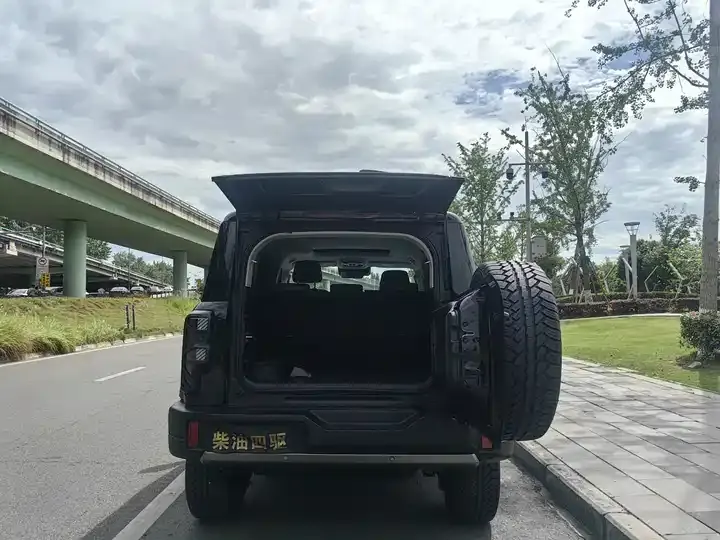 Beijing Off-Road BJ40 2026 2.0D Explorer Diesel Edition 9