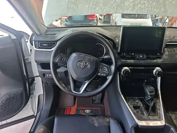 RAV4 Rongfeng 2022 2.0L CVT Two-Drive Fashion Edition 11